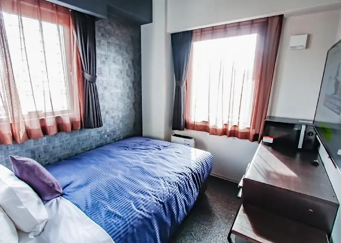 Hotel Livemax Osaka Honmachi